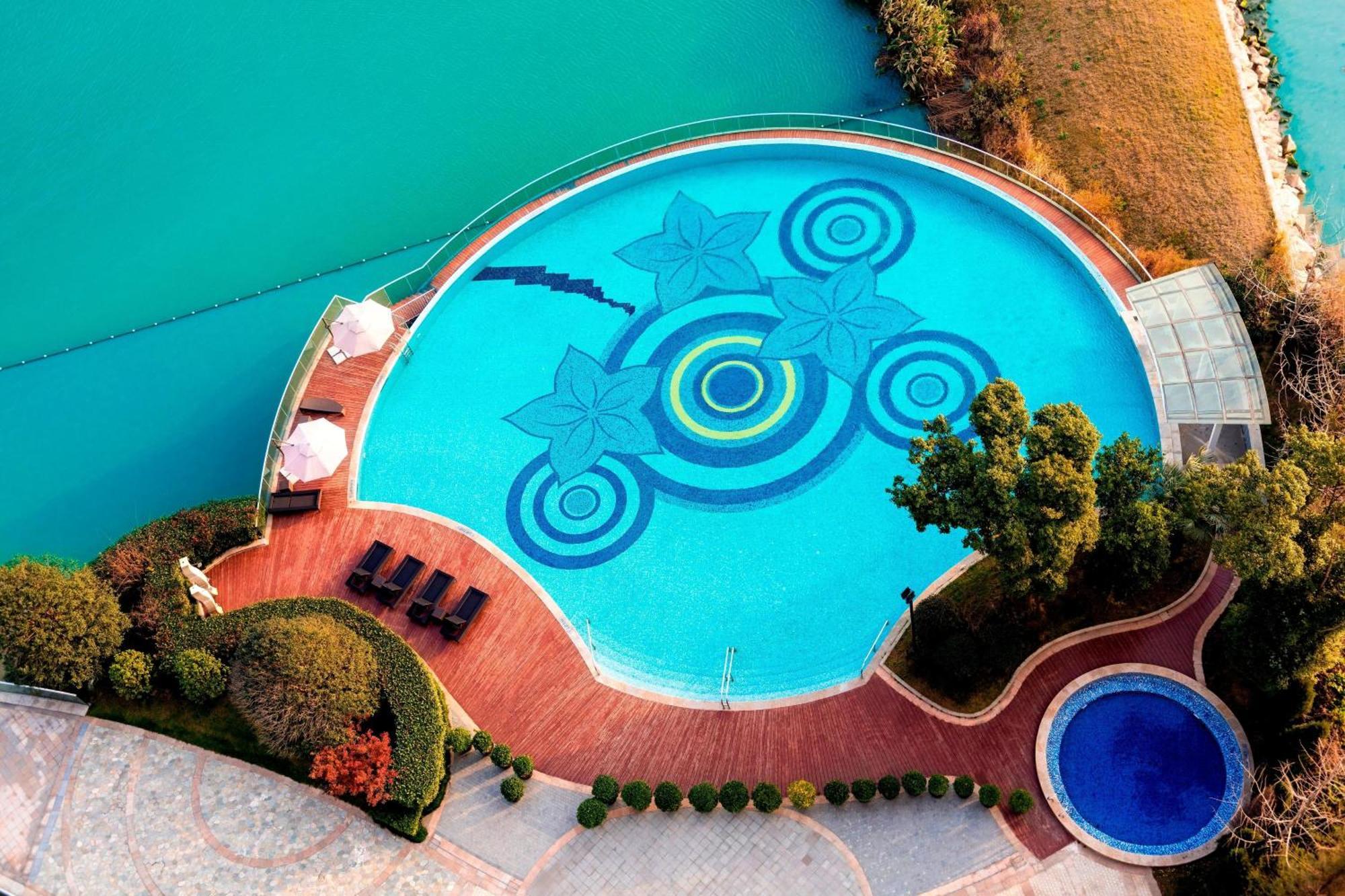 Sheraton Huzhou Taihu Lake Hot Spring Resort & Spa Dış mekan fotoğraf