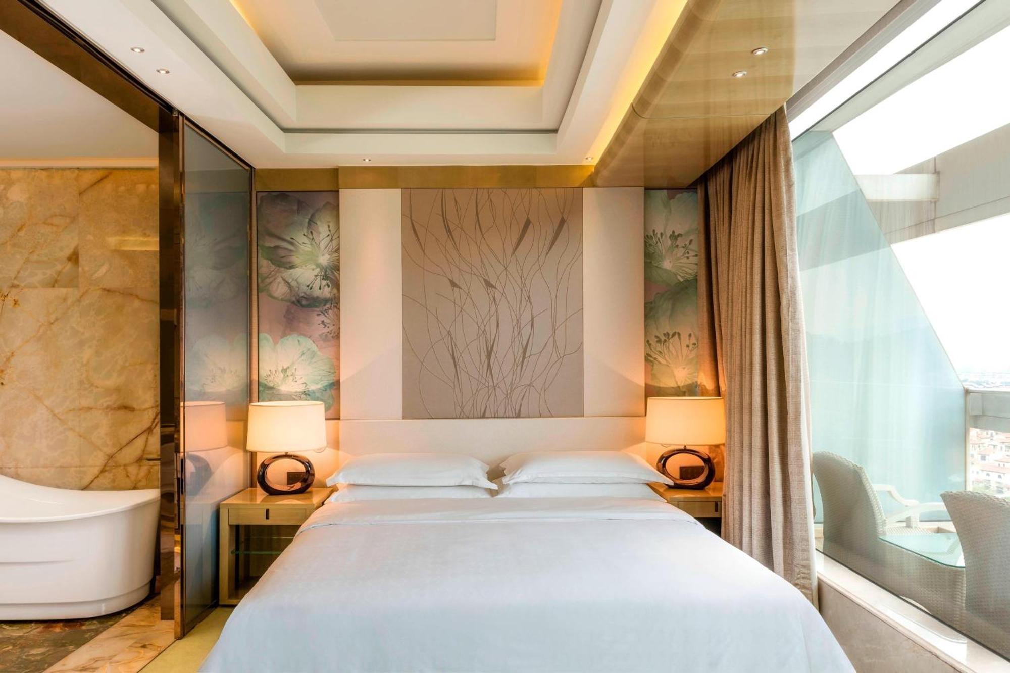 Sheraton Huzhou Taihu Lake Hot Spring Resort & Spa Dış mekan fotoğraf